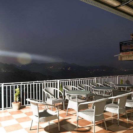 Mountain Shadow Hotel Kasauli Ngoại thất bức ảnh