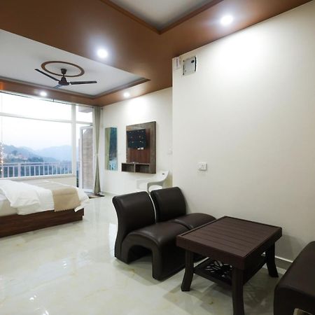 Mountain Shadow Hotel Kasauli Ngoại thất bức ảnh
