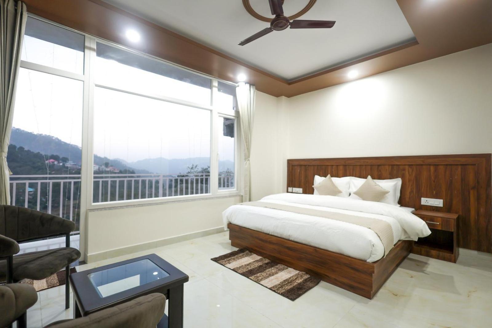Mountain Shadow Hotel Kasauli Ngoại thất bức ảnh