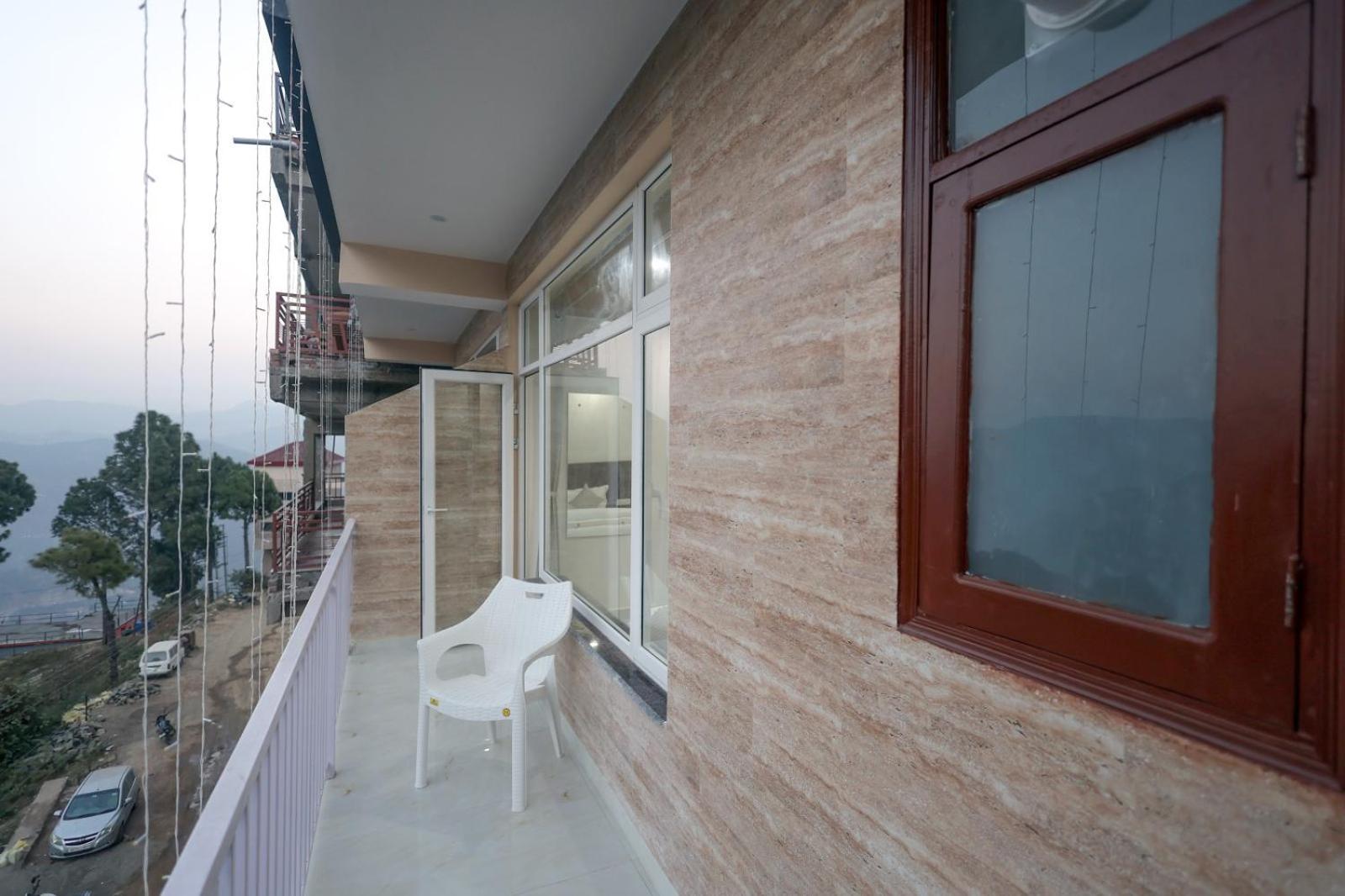 Mountain Shadow Hotel Kasauli Ngoại thất bức ảnh